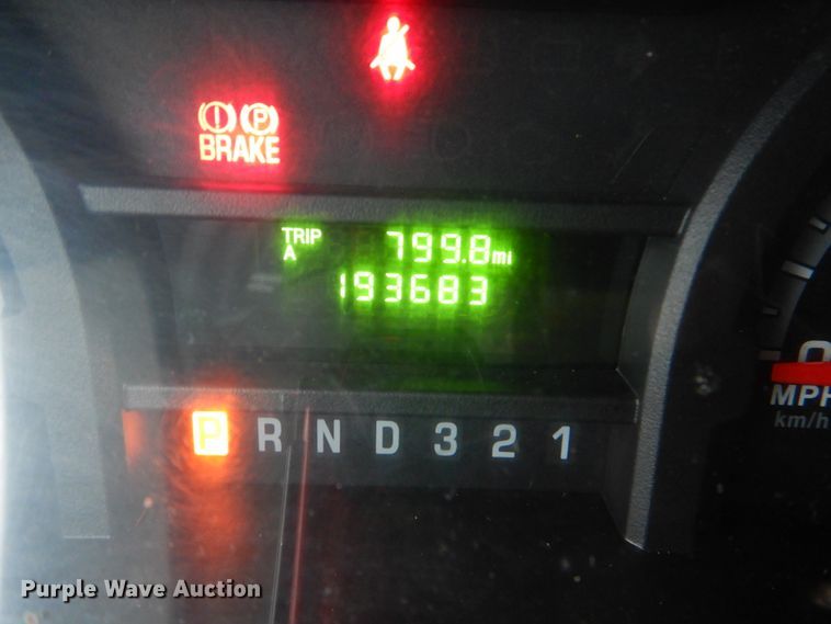 image for item HL9483 2014 Ford E450  shuttle bus