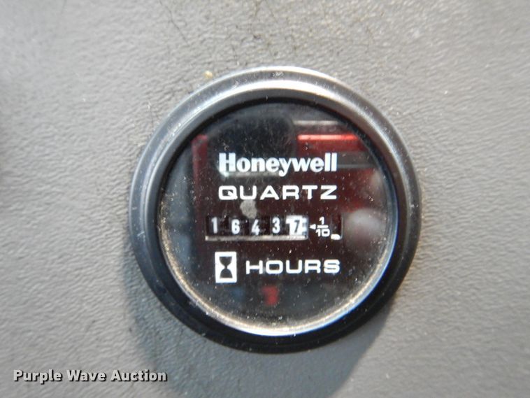 image for item HL9483 2014 Ford E450  shuttle bus