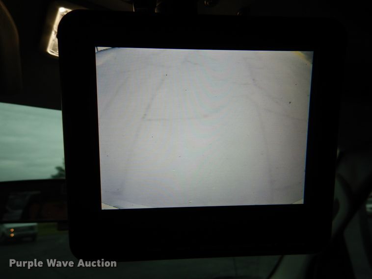 image for item HL9483 2014 Ford E450  shuttle bus