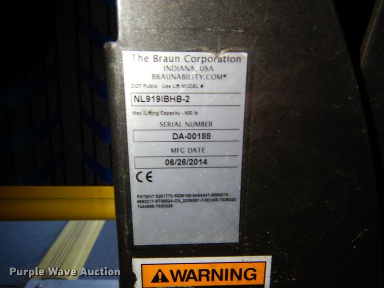 image for item HL9483 2014 Ford E450  shuttle bus