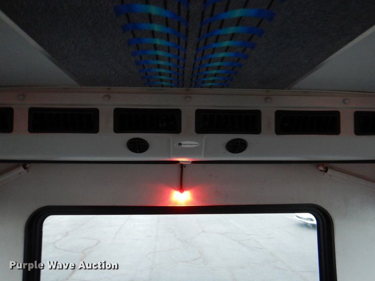 image for item HL9483 2014 Ford E450  shuttle bus