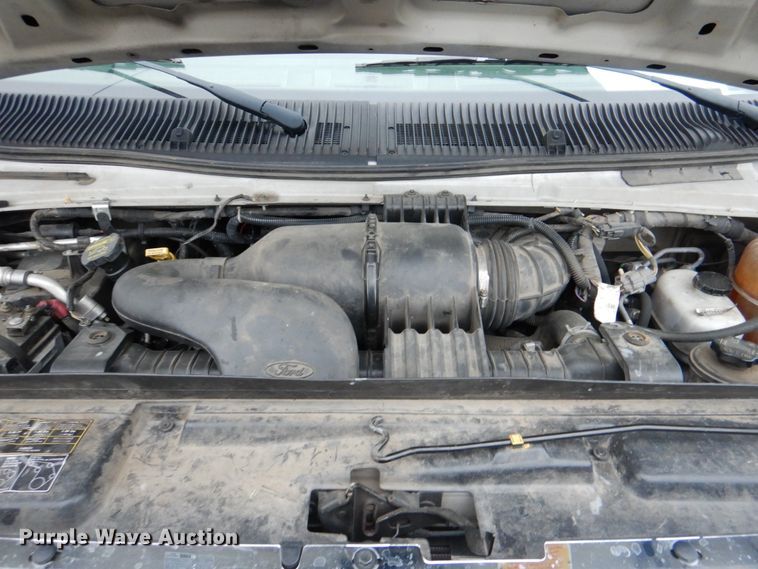 image for item HL9483 2014 Ford E450  shuttle bus