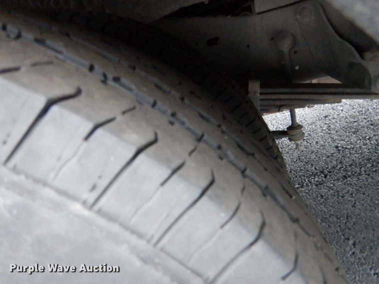 image for item HL9483 2014 Ford E450  shuttle bus