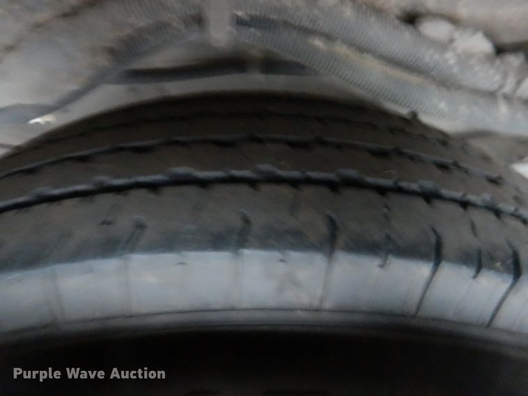 image for item HL9483 2014 Ford E450  shuttle bus