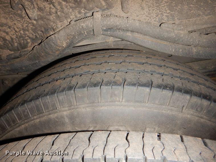 image for item HL9483 2014 Ford E450  shuttle bus