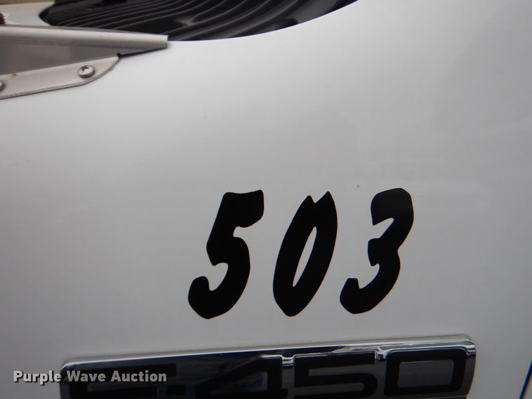 image for item HL9483 2014 Ford E450  shuttle bus