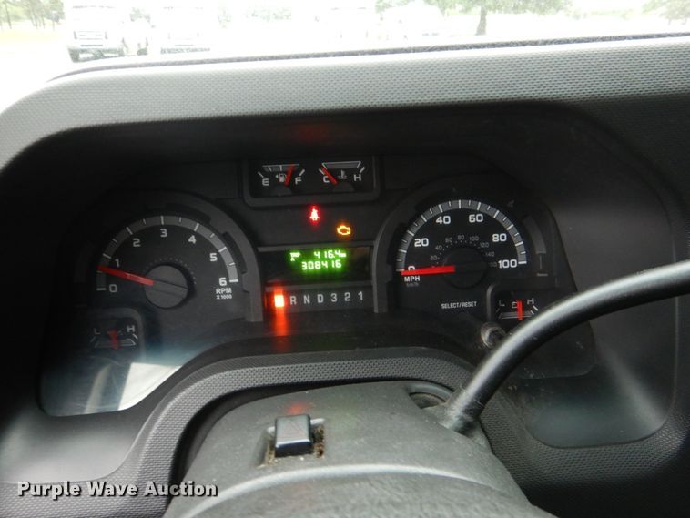 image for item HL9484 2009 Ford E450  shuttle bus