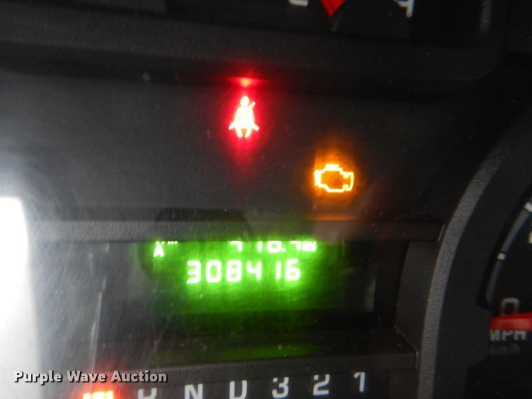 image for item HL9484 2009 Ford E450  shuttle bus