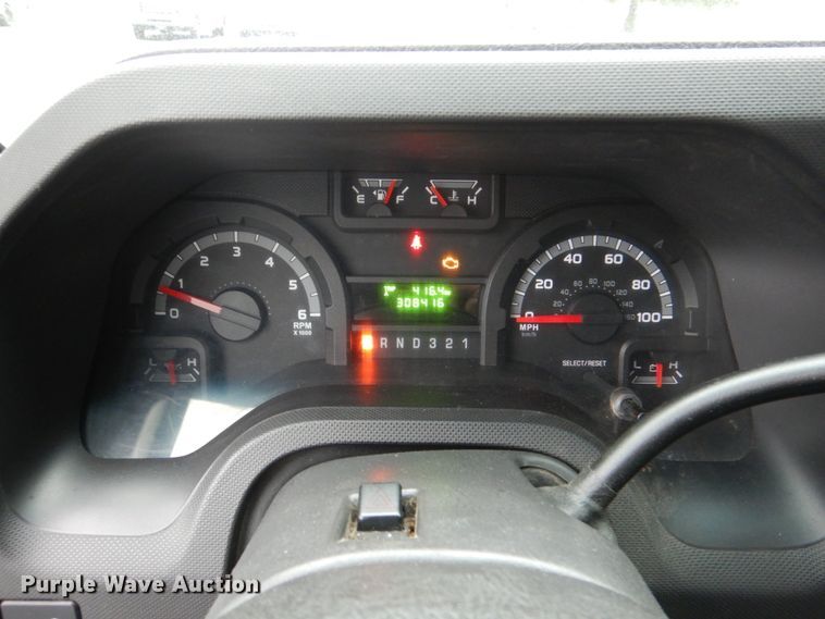 image for item HL9484 2009 Ford E450  shuttle bus