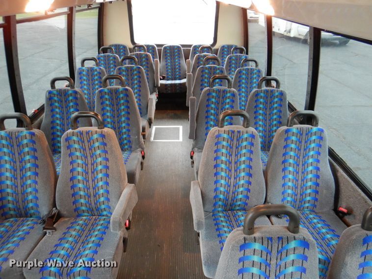 image for item HL9484 2009 Ford E450  shuttle bus