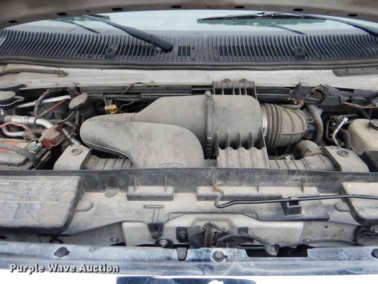 image for item HL9484 2009 Ford E450  shuttle bus