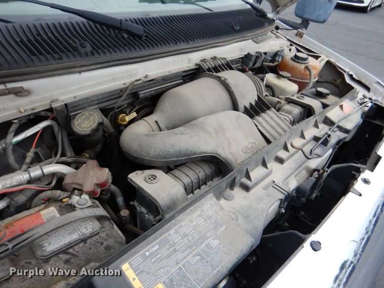 image for item HL9484 2009 Ford E450  shuttle bus