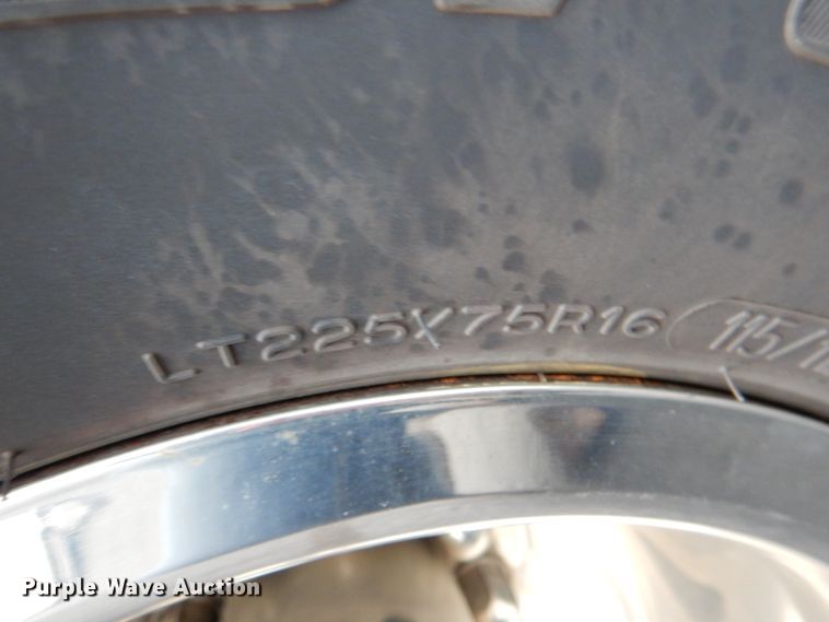 image for item HL9484 2009 Ford E450  shuttle bus