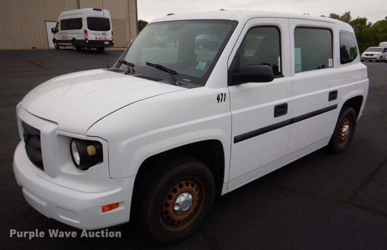 image for item HL9485 2012 VPG MV-1  handicap accessible van