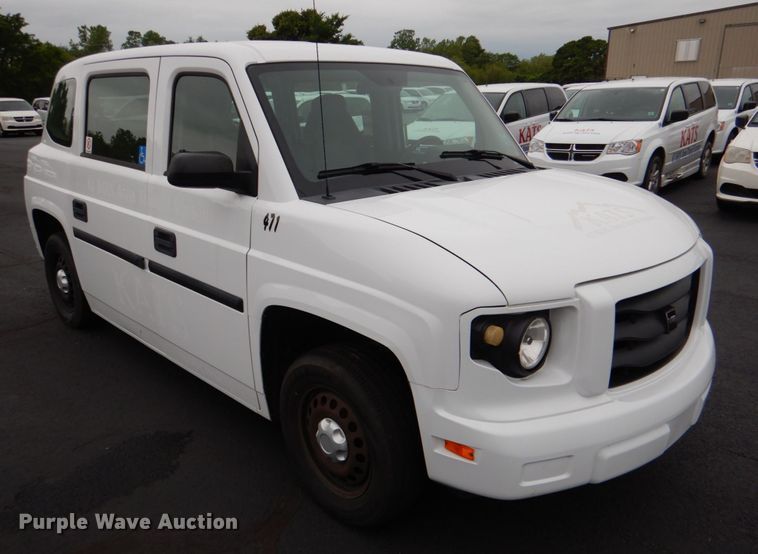 image for item HL9485 2012 VPG MV-1  handicap accessible van