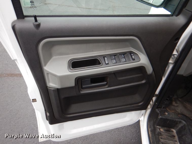 image for item HL9485 2012 VPG MV-1  handicap accessible van