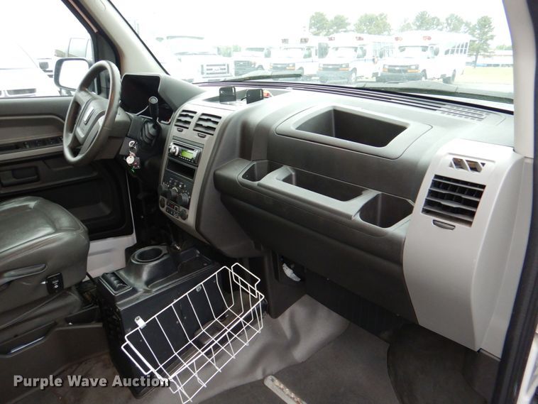 image for item HL9485 2012 VPG MV-1  handicap accessible van