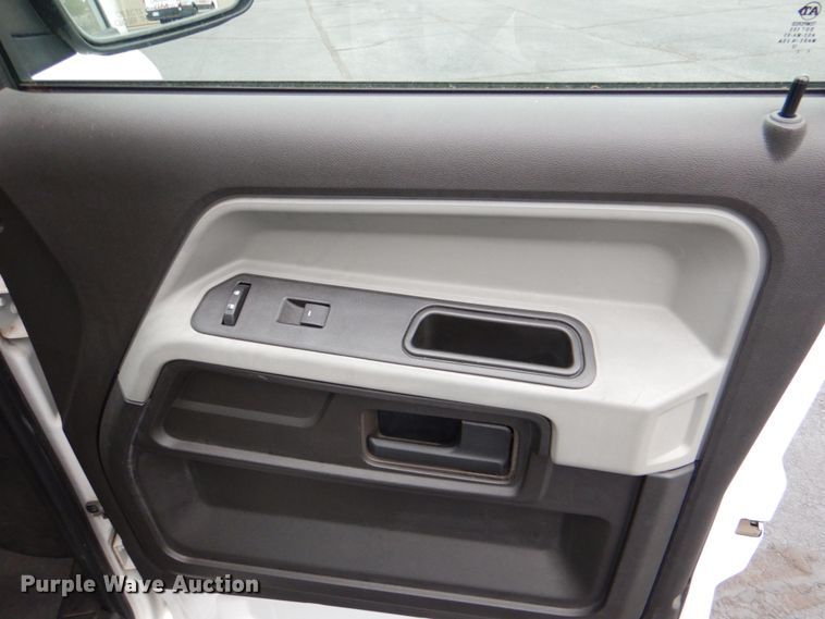 image for item HL9485 2012 VPG MV-1  handicap accessible van