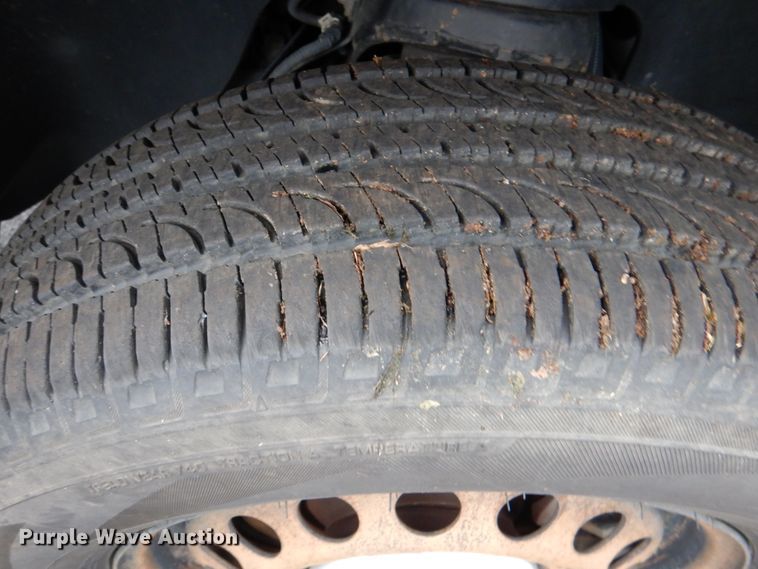 image for item HL9485 2012 VPG MV-1  handicap accessible van