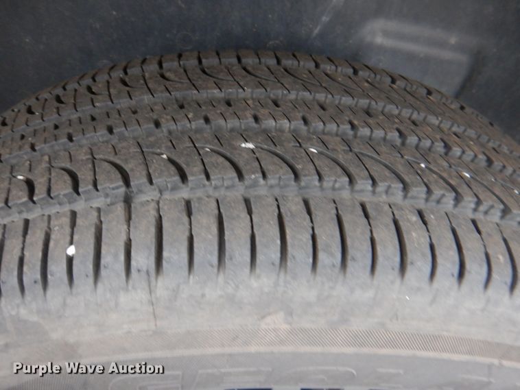 image for item HL9485 2012 VPG MV-1  handicap accessible van