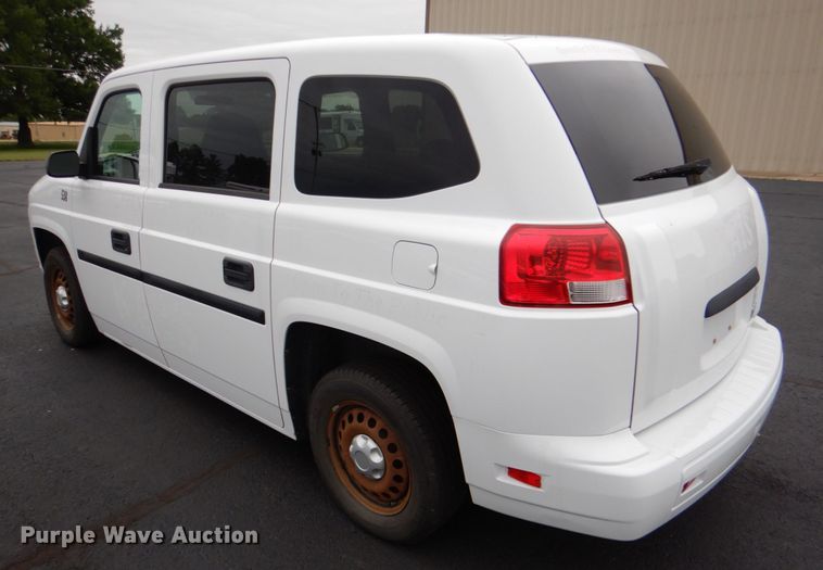 image for item HL9486 2014 Mobility Ventures MV-1  handicap accessible van