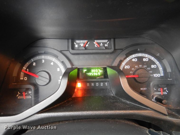 image for item HL9486 2014 Mobility Ventures MV-1  handicap accessible van