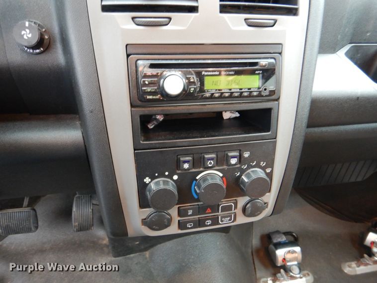 image for item HL9486 2014 Mobility Ventures MV-1  handicap accessible van