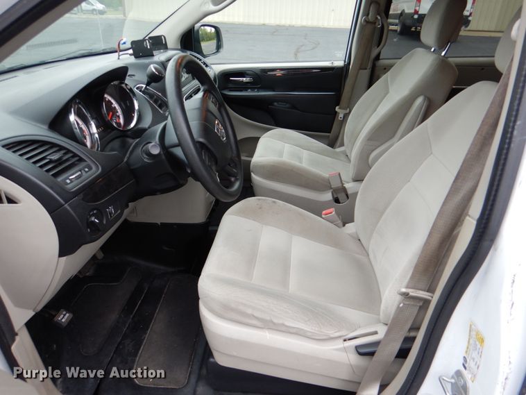 image for item HL9487 2014 Dodge Grand Caravan  handicap accessible van