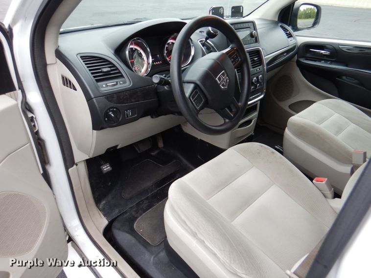 image for item HL9487 2014 Dodge Grand Caravan  handicap accessible van