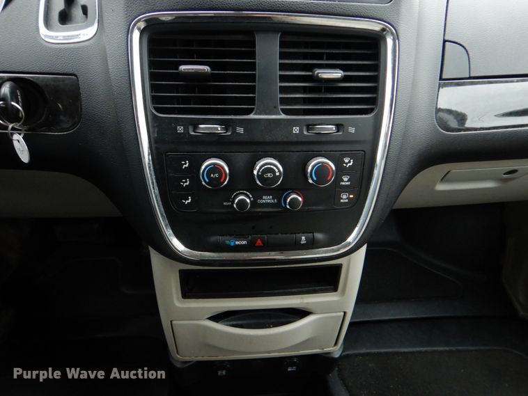 image for item HL9487 2014 Dodge Grand Caravan  handicap accessible van