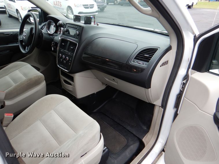 image for item HL9487 2014 Dodge Grand Caravan  handicap accessible van