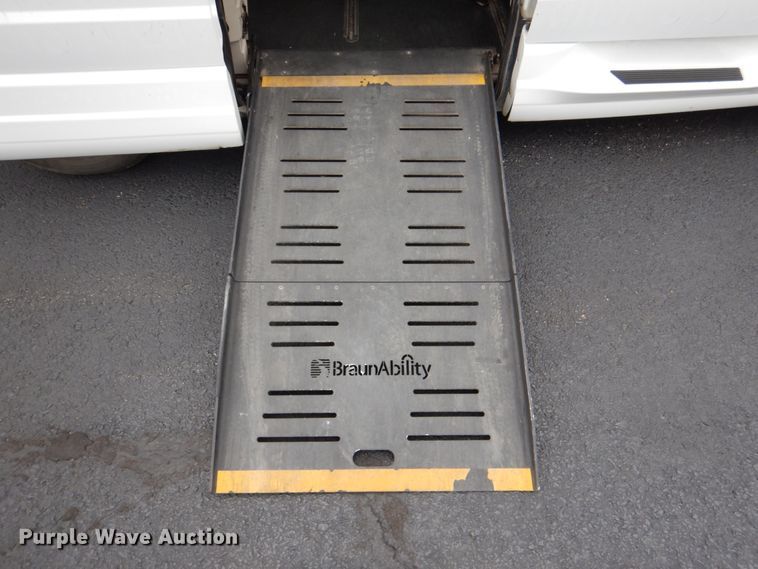 image for item HL9487 2014 Dodge Grand Caravan  handicap accessible van