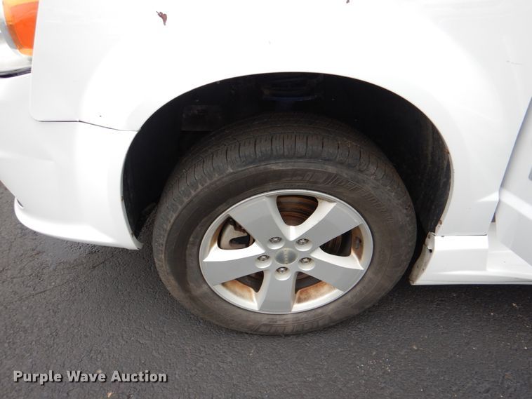 image for item HL9487 2014 Dodge Grand Caravan  handicap accessible van