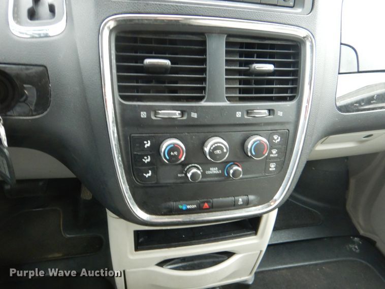 image for item HL9488 2014 Dodge Grand Caravan  handicap accessible van