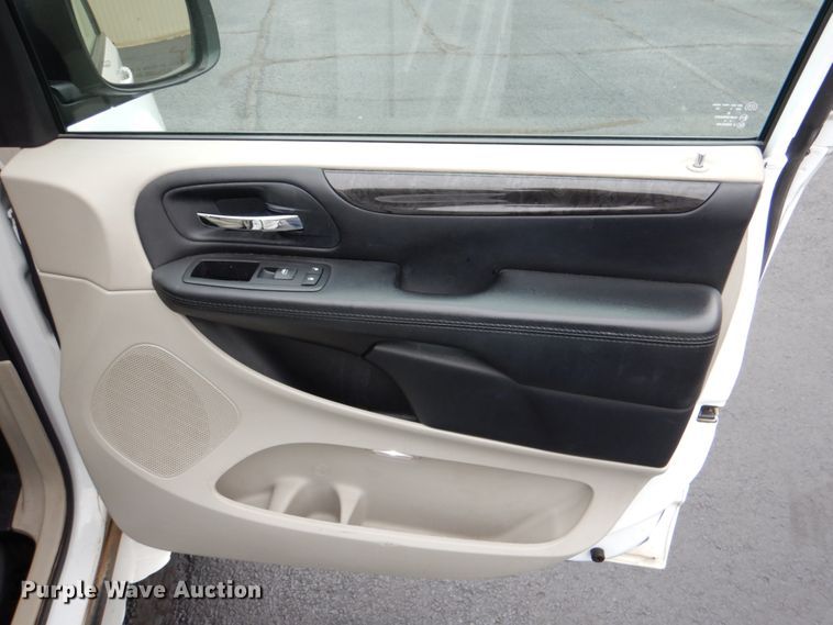 image for item HL9488 2014 Dodge Grand Caravan  handicap accessible van