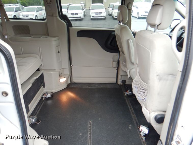 image for item HL9488 2014 Dodge Grand Caravan  handicap accessible van