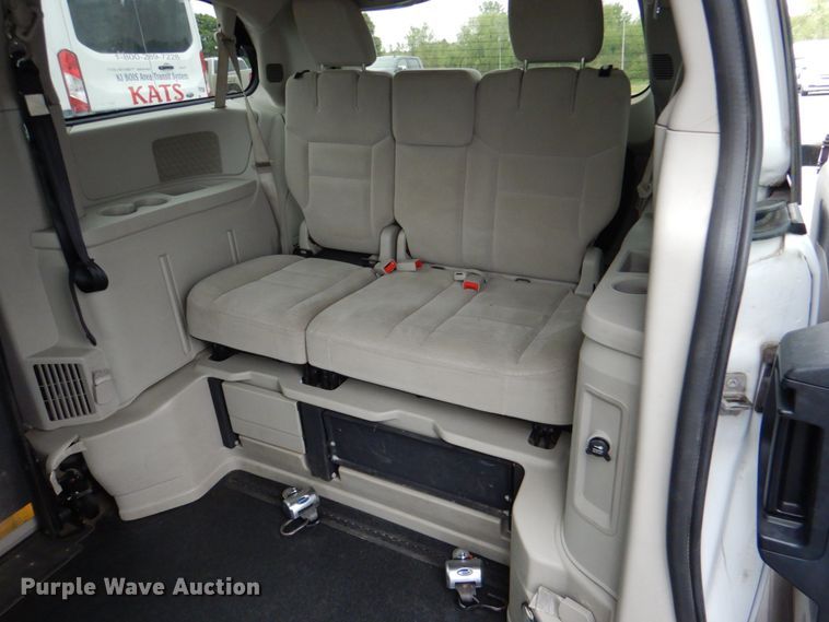 image for item HL9488 2014 Dodge Grand Caravan  handicap accessible van