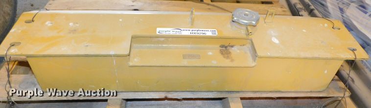image for item HX9296 Caterpillar D8T KPZ surge tank