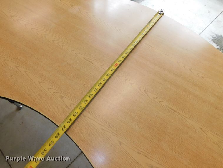 image for item HX9299 Tables & chairs