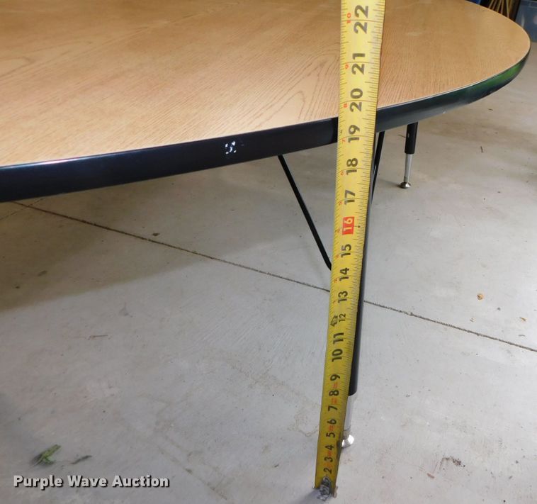 image for item HX9299 Tables & chairs