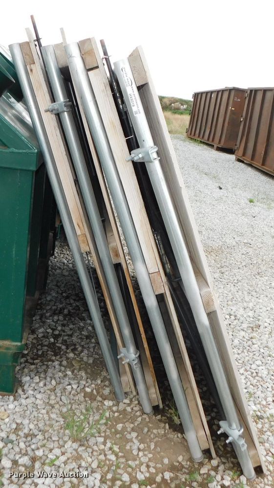 image for item HX9319 (6) American Fence wooden fence sections