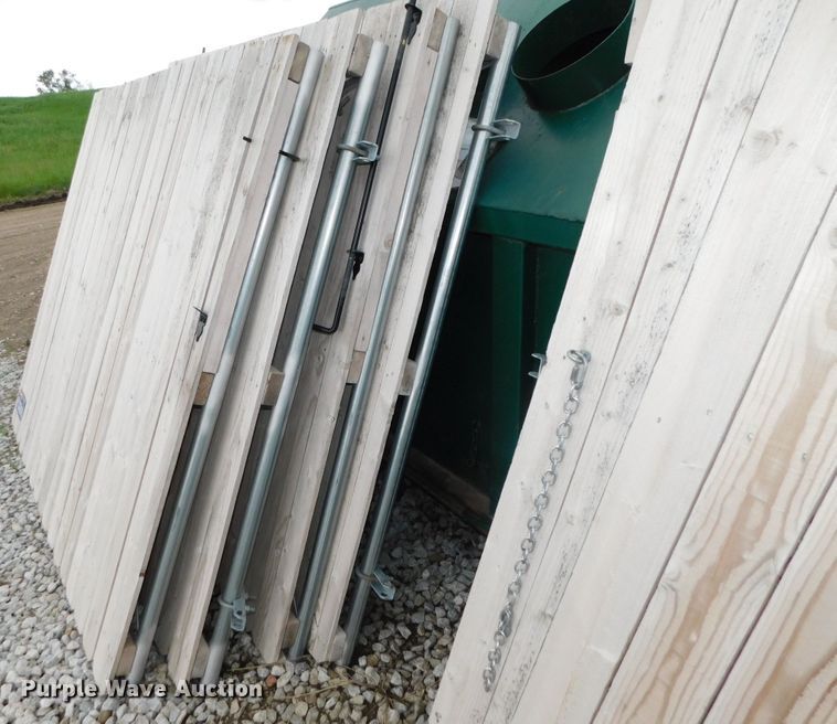 image for item HX9319 (6) American Fence wooden fence sections