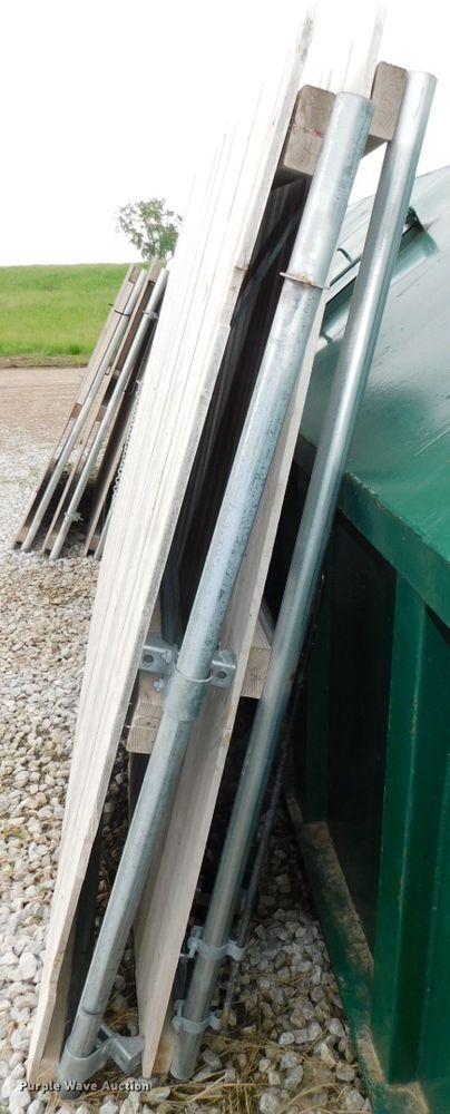 image for item HX9319 (6) American Fence wooden fence sections