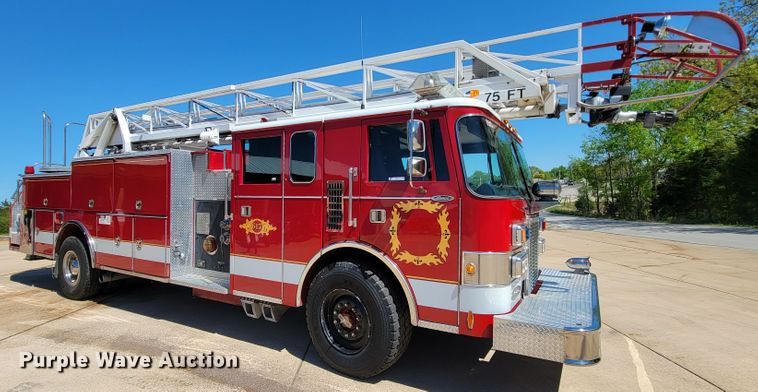 image for item IF9747 1989 Pierce  ladder fire truck