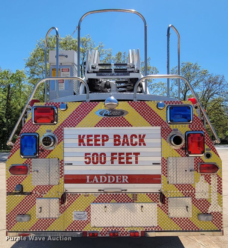 image for item IF9747 1989 Pierce  ladder fire truck