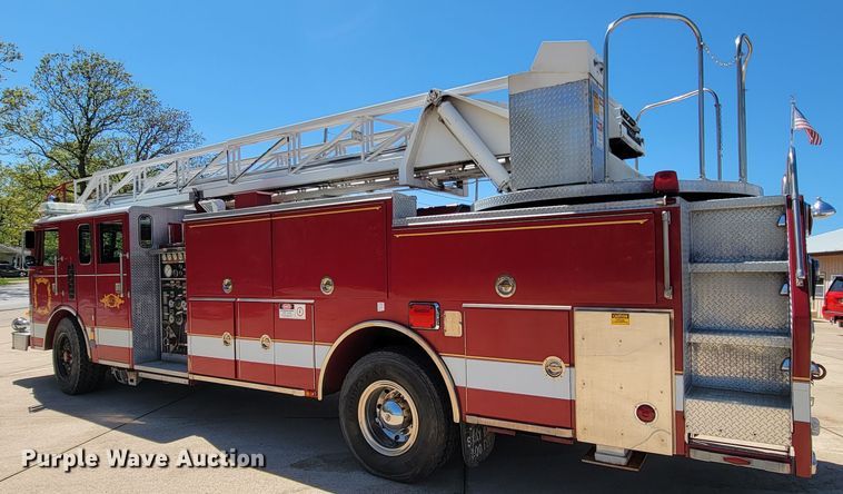 image for item IF9747 1989 Pierce  ladder fire truck