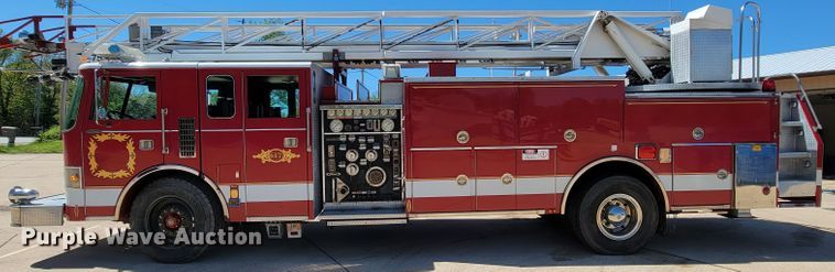 image for item IF9747 1989 Pierce  ladder fire truck