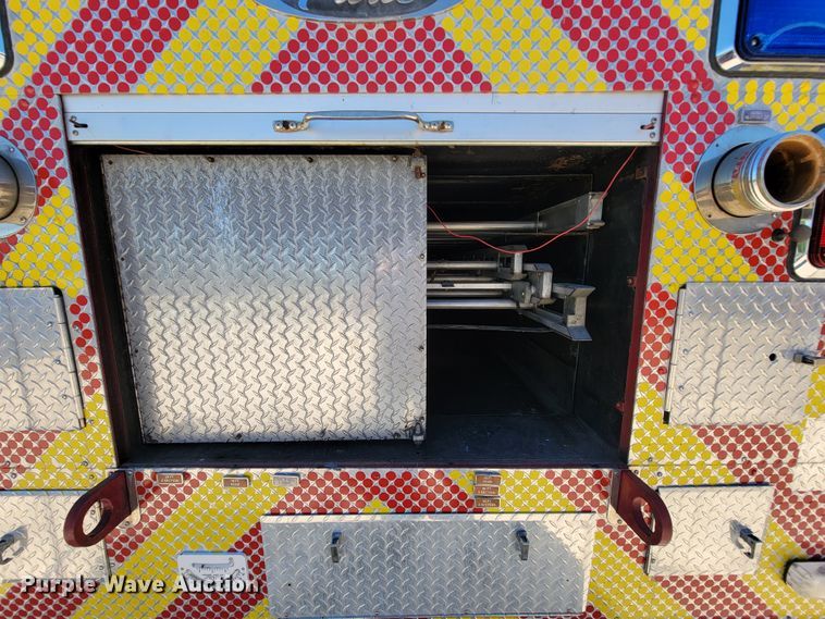 image for item IF9747 1989 Pierce  ladder fire truck