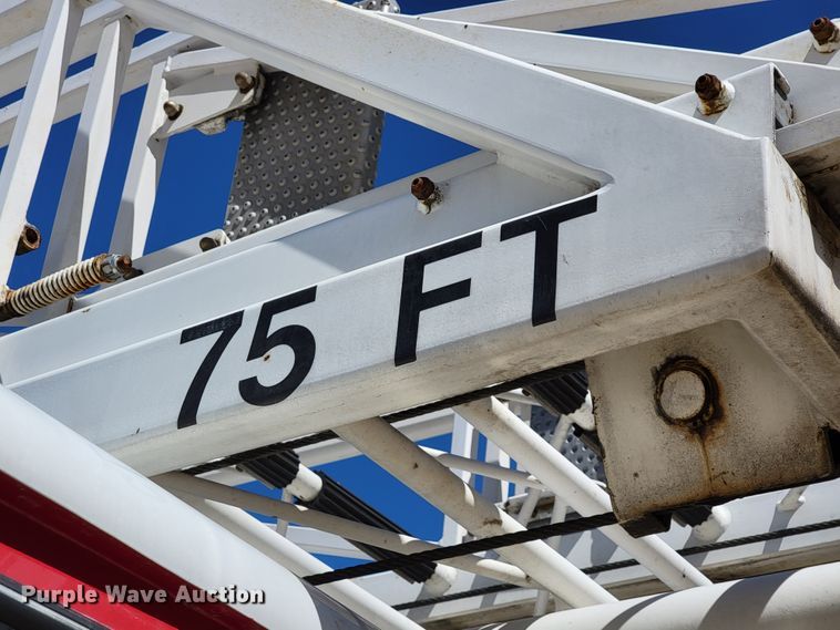 image for item IF9747 1989 Pierce  ladder fire truck