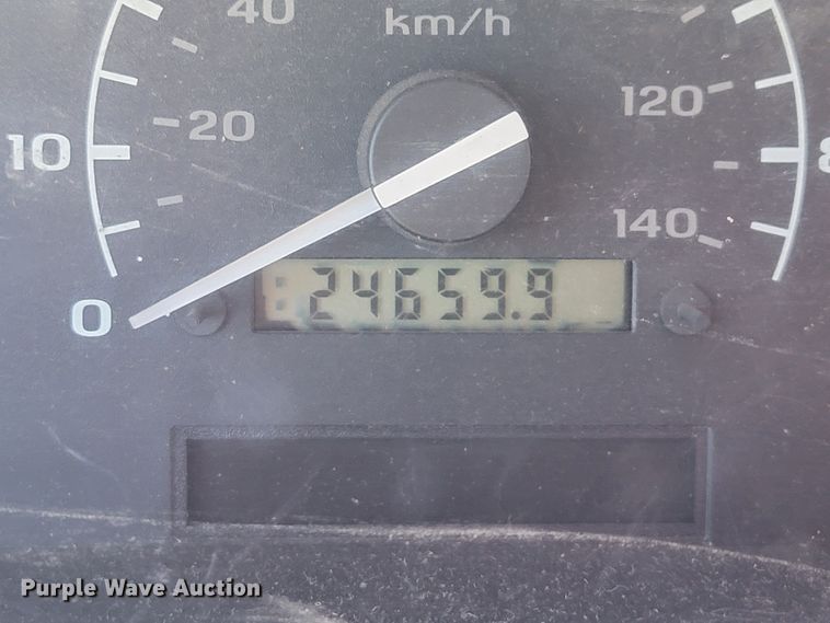 image for item IF9748 1994 Ford F450 Super Duty  pumper fire truck